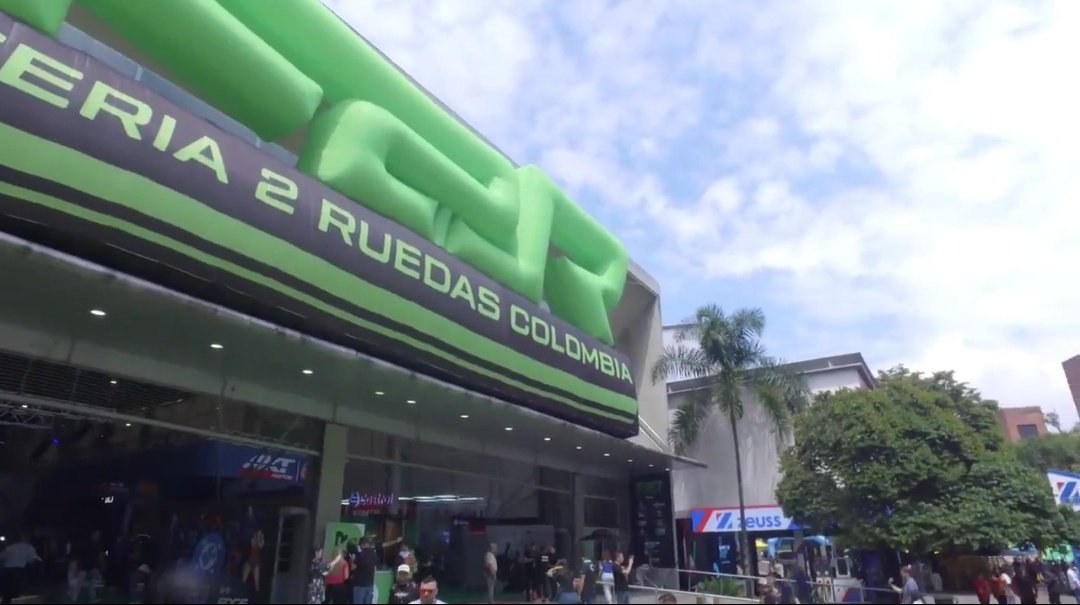 NeptunoSingle's tweet image. Quién va a estar en la #f2r2025?🏍️🛵

Alguna pareja, hotwife o chica para conocernos y tomarnos algo el día de hoy? 🔥🥃

Un feliz sábado para tod@s!!