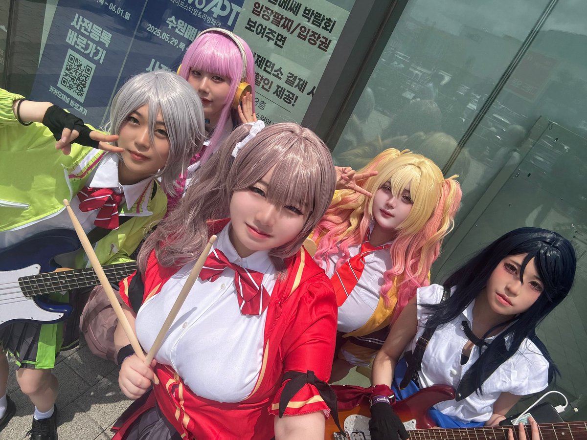 서코 토요일~ 레오니였듭니다💫
#prsk_cos #プロセカ #コスプレ