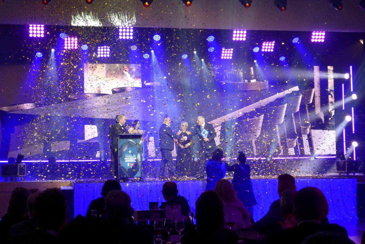 Qld_HIA's tweet photo. And capping off a fantastic night for Queensland Sarah Waller Building has taken out the top award HIA Australian Home of the Year 2025. #HIAawards https://t.co/Ar61lgGwys