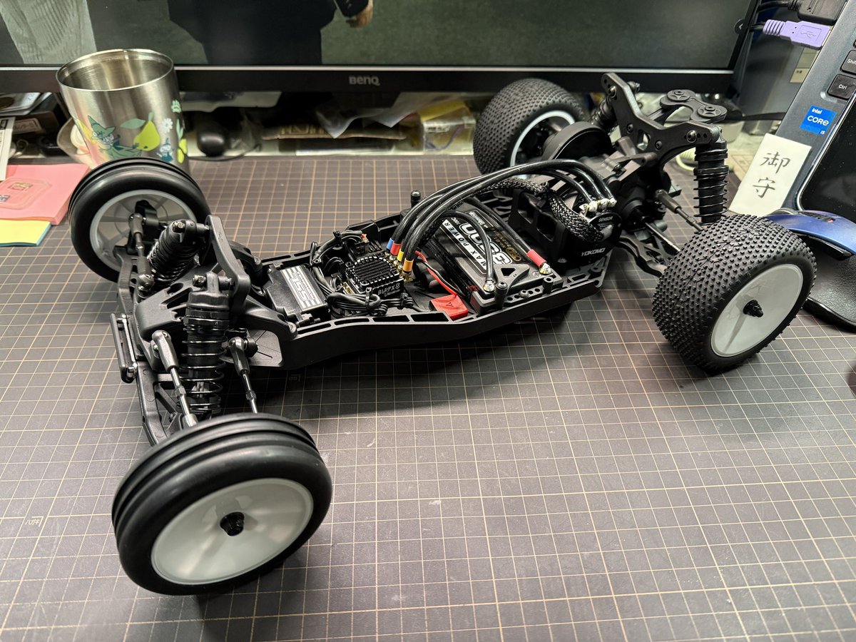 RO2.0メカ積みまで終了。
ボディーも早めに仕上げないと。