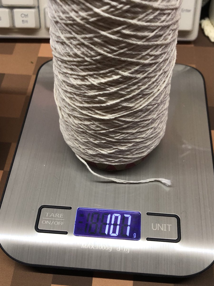 뷔스티에 패키지 다 떴는데 지관포함 107g이나 남았어…😂😂