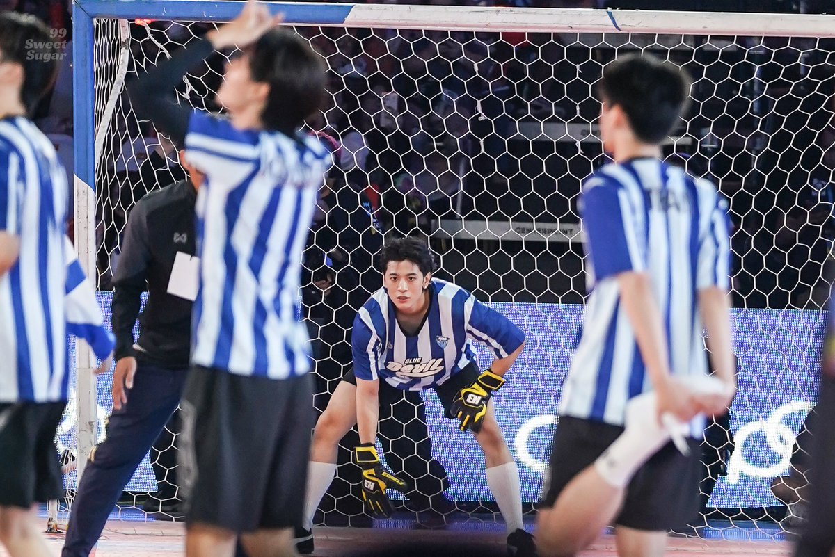 นิ่งมาก ชั้นเนี่ย เจอพี่เค้าแล้วนิ่งเลย~

#OLYMPOPDAY
#OLYMPOP2025
#PorscheSivakorn 
#XXSIVK