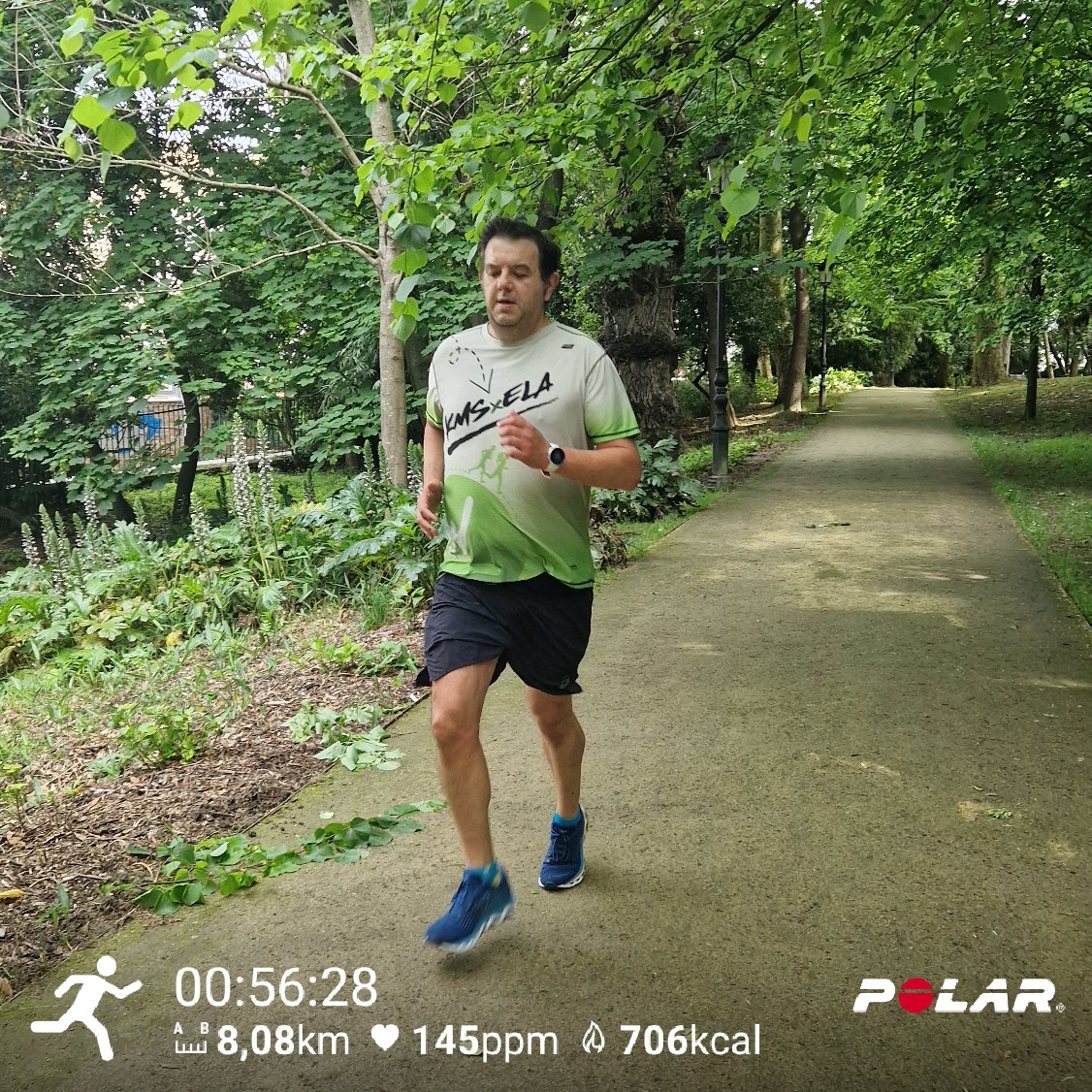 Segimos sumando. Kms e ilusiones,  hoy con la verde de <a href="/KMSxELA/">KMSxELA</a> . 💪💫💪💚💪✨️🤗 #kmsxela #solidario  #PolarPacerPro #correr #corrermola