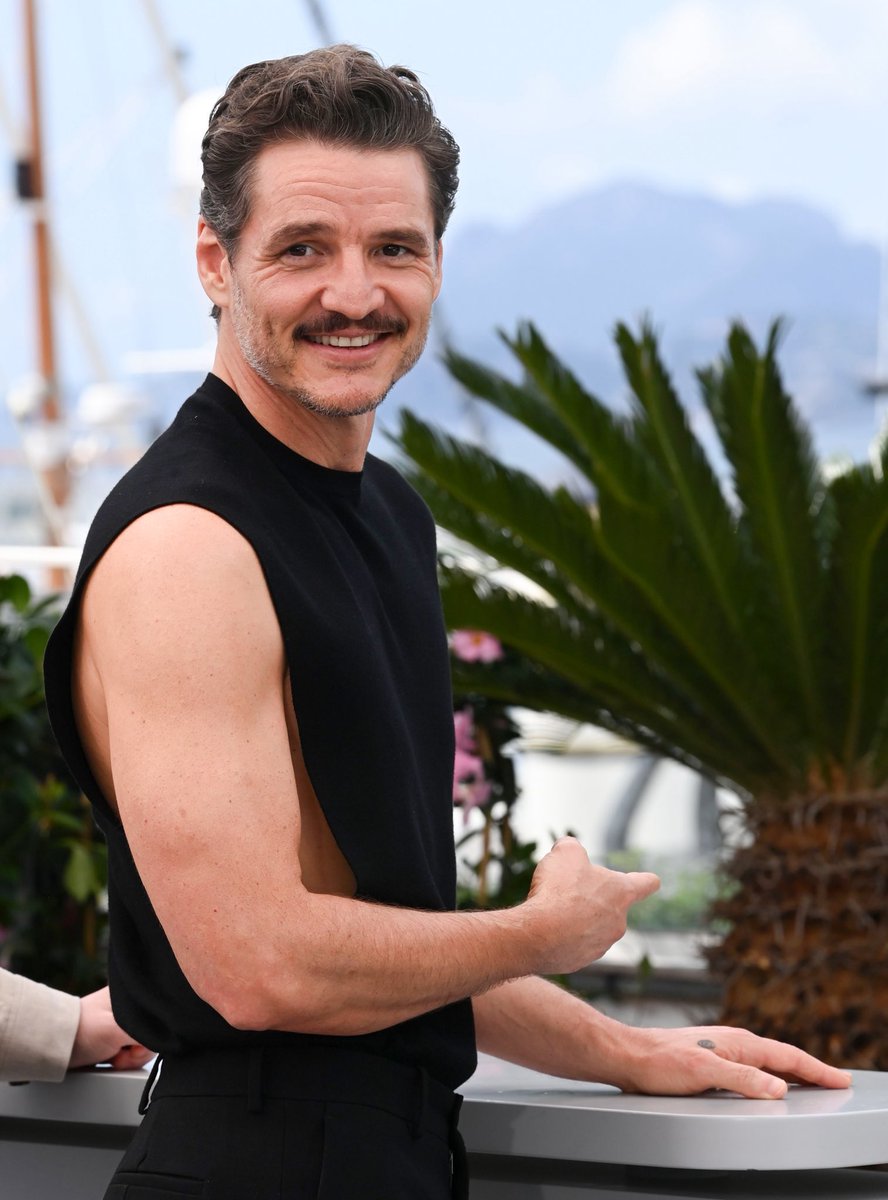 archivedilfs's tweet photo. ARMSSSSS https://t.co/SyWEJ3zgIk