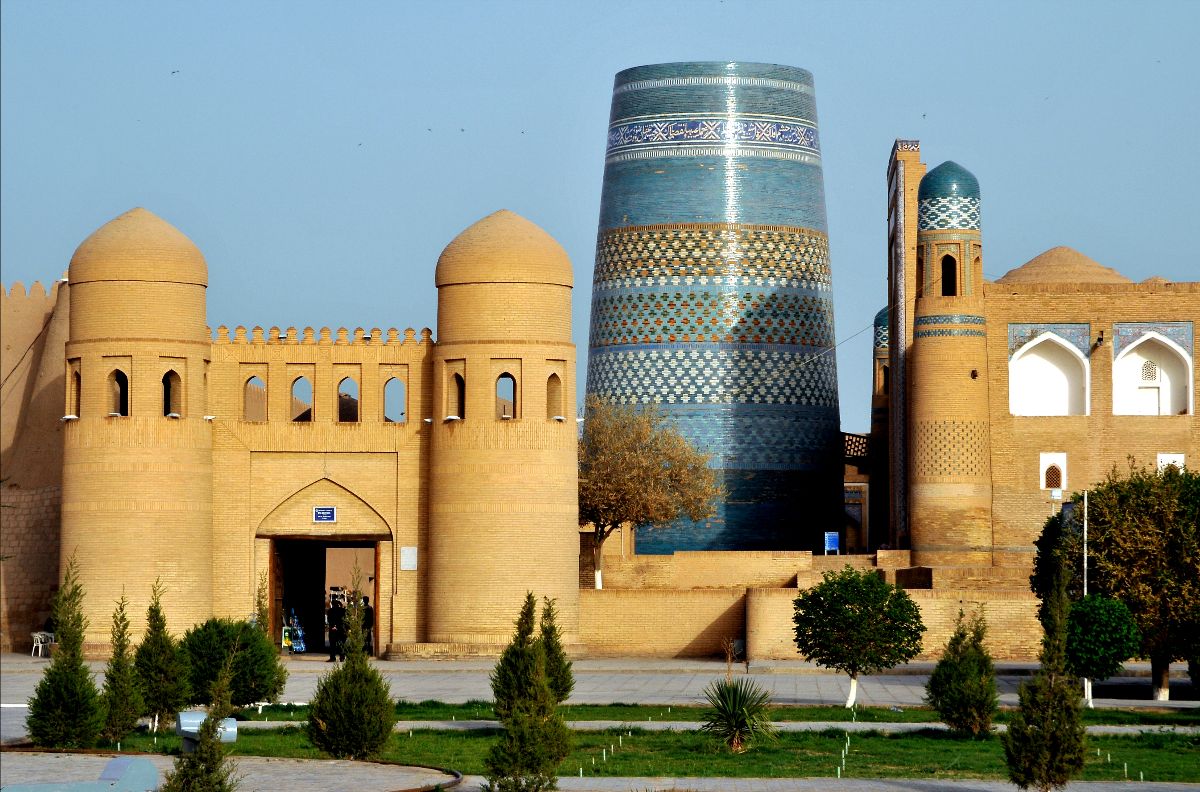 CultExp's tweet image. History comes alive in remote deserts, ancient cities, and forgotten railways. mailchi.mp/theculturalexp…