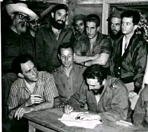 Dics_Contre1234's tweet photo. La Historia Patria nos conmina a recordar, hoy 17 de Mayo, El Día del Campesino. Felicidades a todos los Campesinos Cubanos que con su esfuerzo hacen posible que la Tierra produzca. Un fraternal abrazo 🫂. 
#Contramaestre.
#SantiagodeCuba. https://t.co/Wp7CV5YB1F