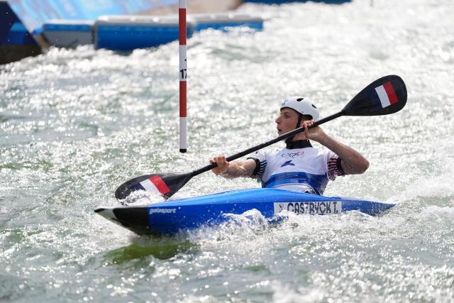 L'histoire se répète pour Titouan Castryck sur le bassin de Vaires-sur-Marne. Médaillé d'argent en kayak aux JO, le Français est de nouveau monté sur la deuxième marche du podium lors des Championnats d'Europe.
➡️ l.lequipe.fr/qw0