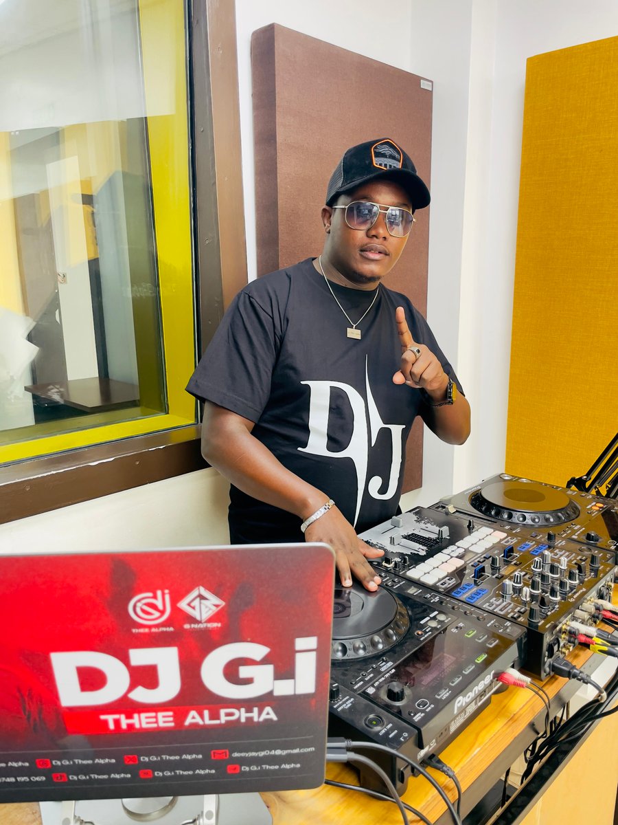 DJ <a href="/DjGi13/">Dj G.i Thee Alpha</a> on the decks 🔥🔥 

Unarequest Reggae gani ? 

#Offside