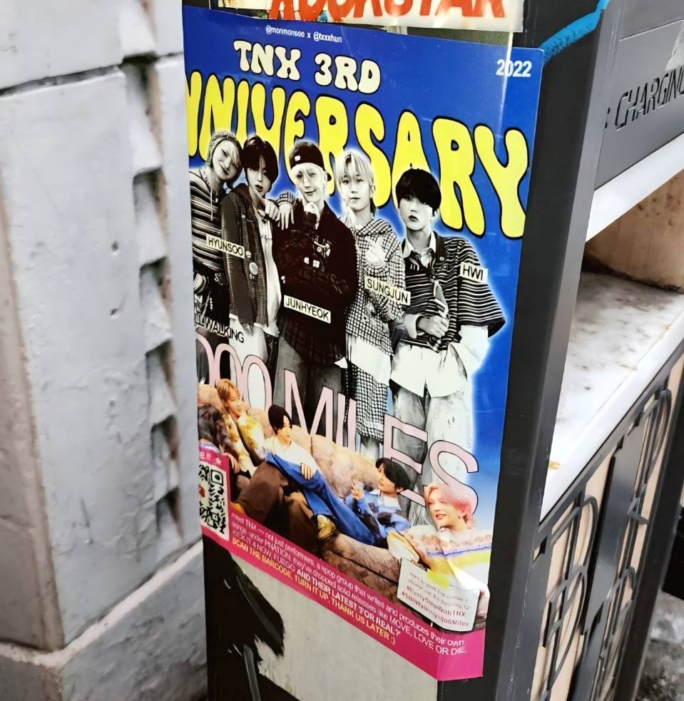 txxxhun's tweet photo. ℹ️EVERY STEP WITH TNX‼️
Celebrate #TNX 3rd Anniversary—Street Flyer Event by @monmonsoo x @txxxhun
👀🗯 ONLY @ BRAGA. DETAILS LOCATION ON THIS THREAD⬇️
Tag us and use the hashtag when you find them!
#EveryStepWithTNX #StillWalking1000Miles #티엔엑스 @TNX_official @TNX_twt https://t.co/FkxaspFA1q