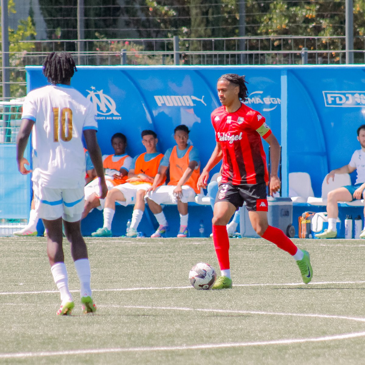 [#Akademi] ✅ Direction les demi-finales de play-off pour les #U19N 🔝

Qualification au terme des tirs au but (3-4) 🆚 <a href="/OM_Officiel/">Olympique de Marseille</a> 

Bravo les gars ! 👏❤️‍🔥🖤

#TeamEAG #WarRaok
