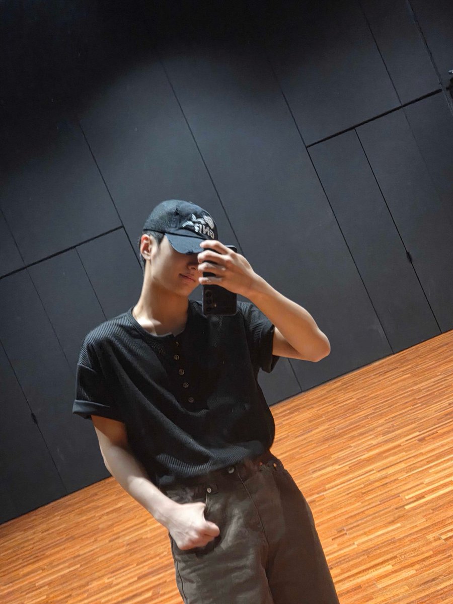 [ #제이’s Post ] 250517

#JAY: Please show lots of interest to the YOU concept photos that will come out soon💪

<a href="/ENHYPEN_members/">ENHYPEN</a> <a href="/ENHYPEN/">ENHYPEN OFFICIAL</a> #ENHYPEN #엔하이픈