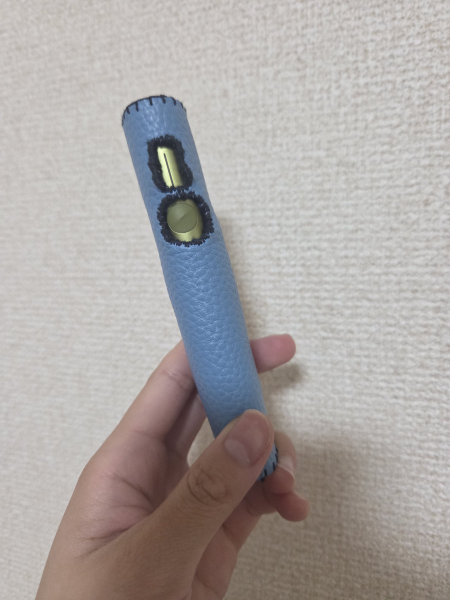 彼氏に頼まれてiQOSケース😂 ガタガタすぎ！フェイクレザー縫うのむずすぎ！