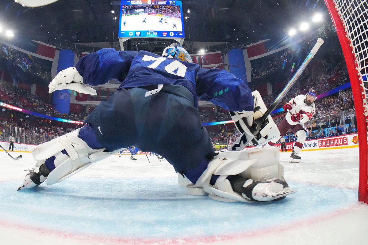 Suomelle pisteet Latvia-pelistä, lopputulos 2–1!
 
MM-kisojen ohjelma, tulokset, kokoonpanot, tilastot: leijonat.fi/index.php/maaj…
 
#Leijonat #AMJfi #MMkisat #MensWorlds
 
Kuva @IIHFHOCKEY