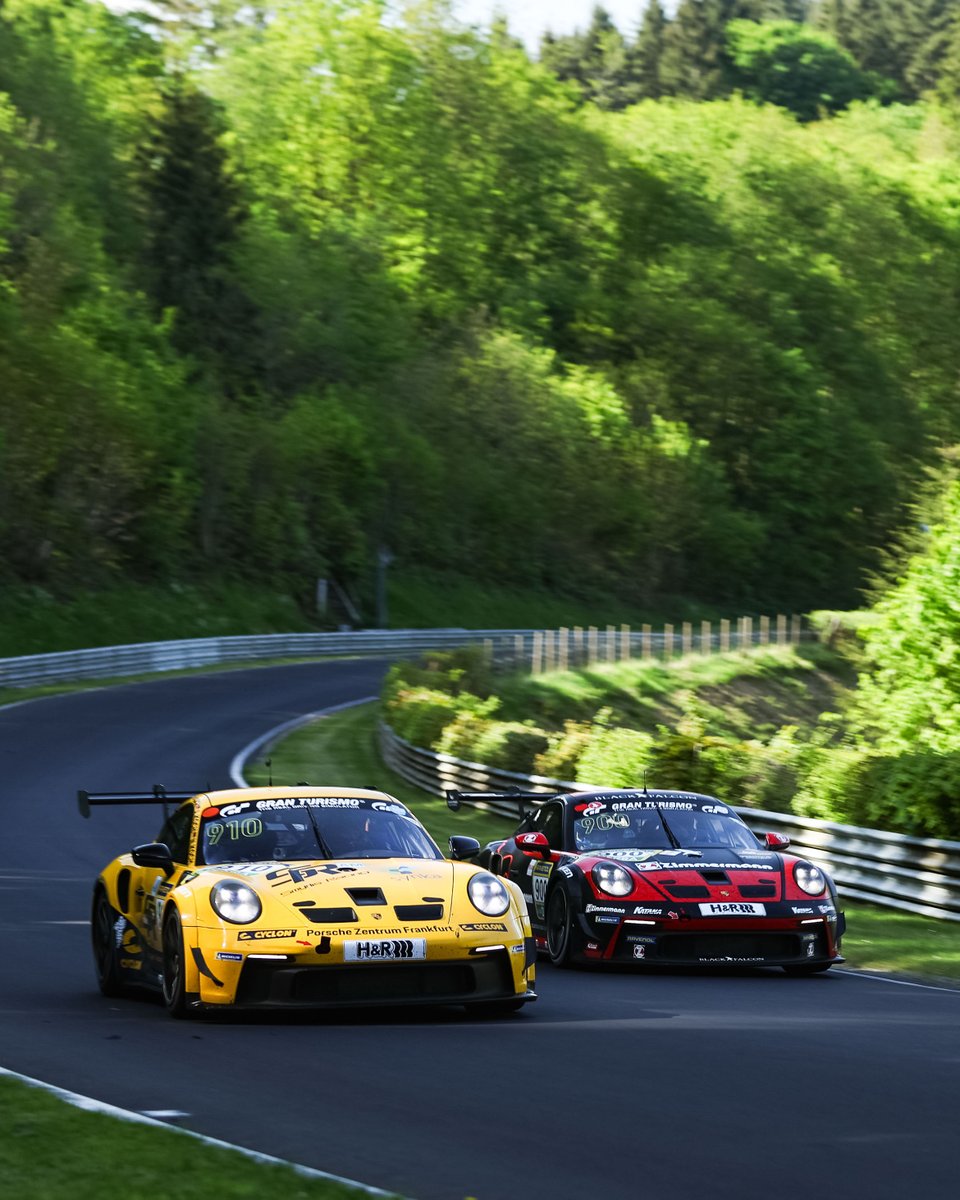 Customer_Racing's tweet photo. 📍 Nürburgring. 📍 Red Bull Ring. 📍 Brands Hatch. 3 of our #Porsche one-make series took on circuits in Germany, Austria &amp; Great Britain 🤩:
🥇 #PETNBR: @MUEHLNERMOTORS.
🥇 #PSCCE: Tobias Poschik, Ivan Peklin &amp; Gregor Jeets/Tauras Tunyla.
🥇 #PSCGB: Tom Bradshaw &amp; Toby Trice. https://t.co/QPH7ma4eL4