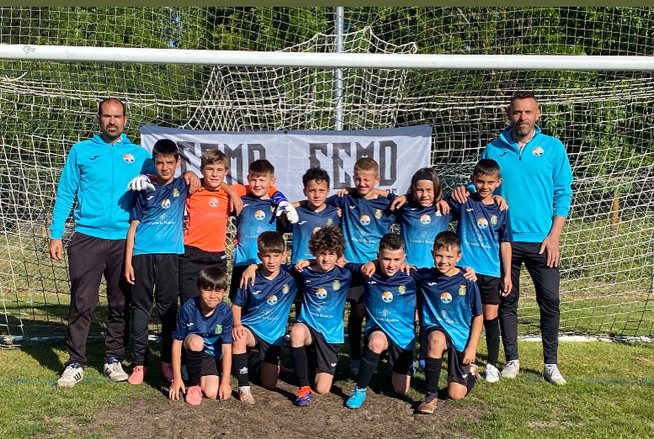 🏆 COPA CASTILLA Y LEON 2025 - U9 2016

Nuestro equipo acaba de concluir la fase grupos de la Copa CYL <a href="/copacyl/">Copa CyL 2025</a> en Viana de Cega como líder del Grupo B. Cuenta todos los partidos por victoria:

✅ 3️⃣-0️⃣ <a href="/c/">c</a>lubatleticopinilla 
✅ 3️⃣-1️⃣ @c.d.d.b.duenas 
✅ 3️⃣-1️⃣ @cdlacisterniga