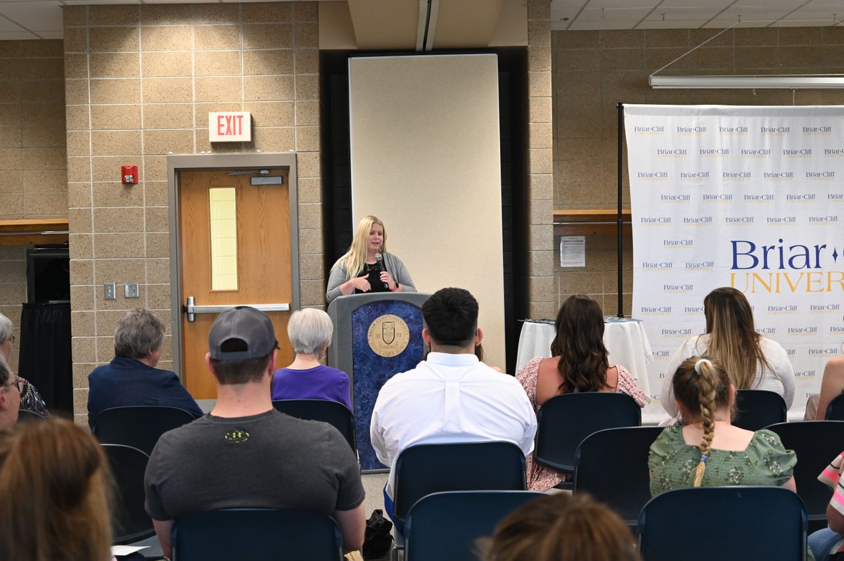Congratulations to the 2025 social work graduates! On Friday, May 9, the graduates were presented their social work pins at the Pinning Ceremony, which included a keynote address from 1997 BCU graduate Heather Nissen.

📰 bit.ly/4daOPP6