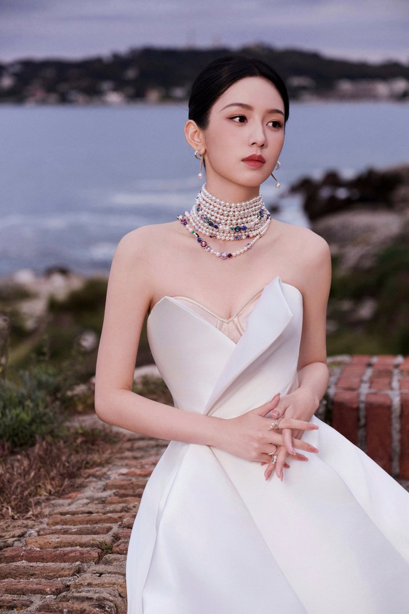 dramapotatoe's tweet photo. #ZhouYe for Cannes Film Festival 2025

More - https://t.co/WQpEFrNKXt https://t.co/oysF76exlM