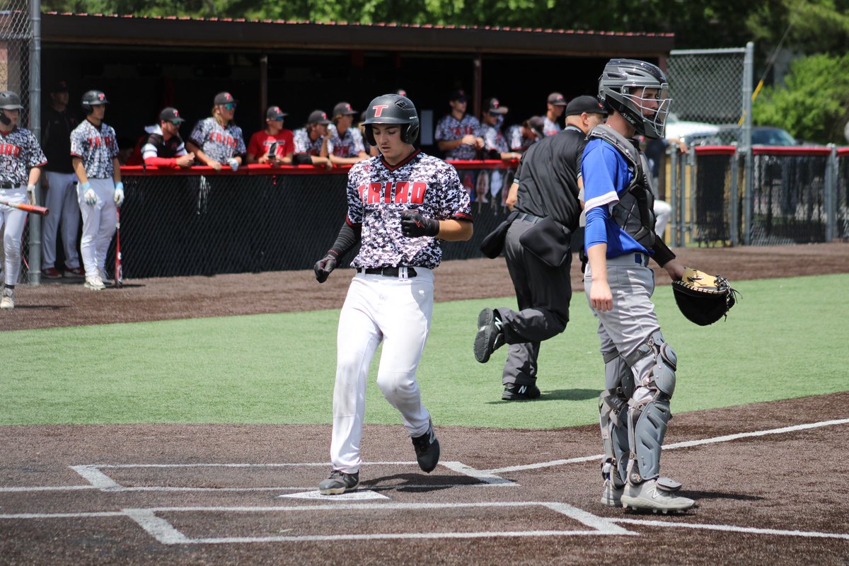 Anthony Jones (@anthony618jones) on Twitter photo Final: Triad 12-2 Marquette
<a href="/TriadBaseball/">Triad Knights Baseball</a> (24-5) wins this one in 4 1/2 innings in Troy.
Drew Winslow (3 IP) and Pearce Goodfield (2 IP) handled pitching duties for the Knights. Final: Triad 12-2 Marquette
<a href="/TriadBaseball/">Triad Knights Baseball</a> (24-5) wins this one in 4 1/2 innings in Troy.
Drew Winslow (3 IP) and Pearce Goodfield (2 IP) handled pitching duties for the Knights.