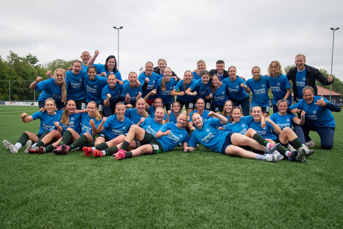 DeGraafschap's tweet photo. Ondertussen in Heerenveen:

Winnen @DGvrouwen met 0-8 van  Jong SC Heerenveen en promoveren zo naar poule A van de eerste divisie!

Prachtige prestatie!

#SamenDRAN #VeurAltied #AchterhoekseTrots https://t.co/htfcAhqJBR