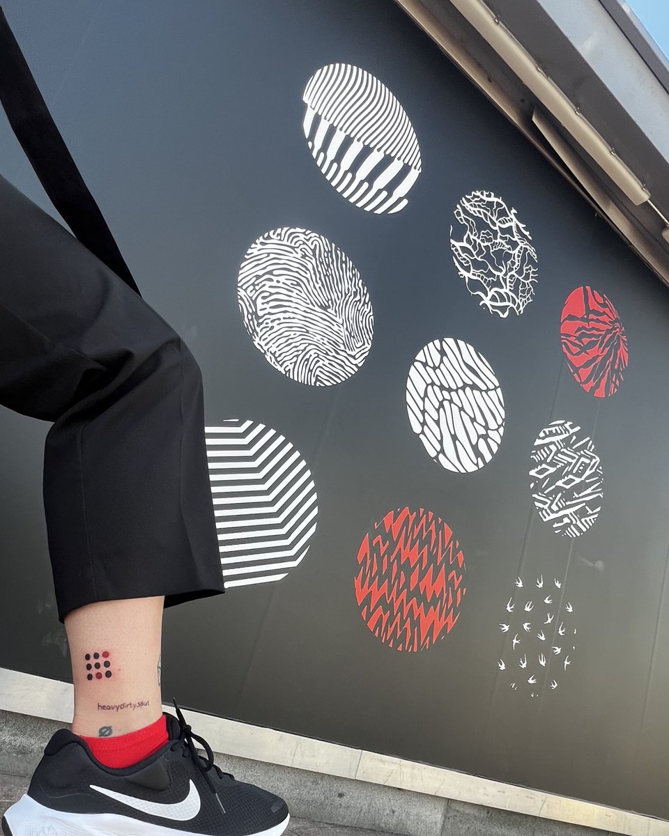 bigflexcomplex's tweet photo. album so good (even ten years later) had to get it under my skin forever. 
thank you @twentyonepilots you don’t know how much this means to me
#BFX #BLURRYFACE https://t.co/UbR8cuNKqe