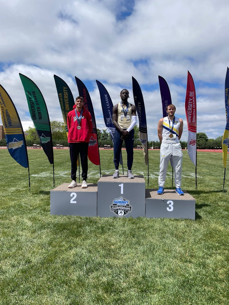 𝐌𝐞𝐧'𝐬 𝐇𝐢𝐠𝐡 𝐉𝐮𝐦𝐩

🥇 Jordan Wenger, <a href="/ORUTrack/">ORU Track and Field</a> (6-11.00; 2.11m)
🥈 Joe Lynch, <a href="/SDCoyotesXCTF/">South Dakota Track & Field / Cross Country</a> (6-09.00; 2.06m)
🥉 Grayson Ring, <a href="/GoJacksTFXC/">Jackrabbit Cross Country // Track & Field</a> (6-09.00; 2.06m)

#ReachTheSummit x #SummitOTF