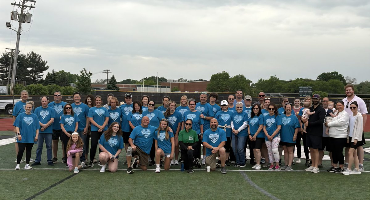 KayRed04's tweet image. It was a great day for the Special Olympics Walk at RHS in honor of Amy Gill, and to be part of the Live Like Amy team.
#livelikeamy