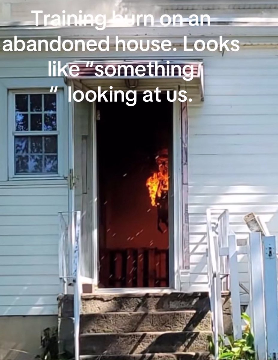 ParanormalLink_'s tweet photo. Firefighters were conducting a controlled burn in an abandoned house when they photographed something staring at them from the flames… 

#theparanormalchic #firefighter #controlledburn #spirit #demon #paranormal #fypage https://t.co/R8KnDaSZu6