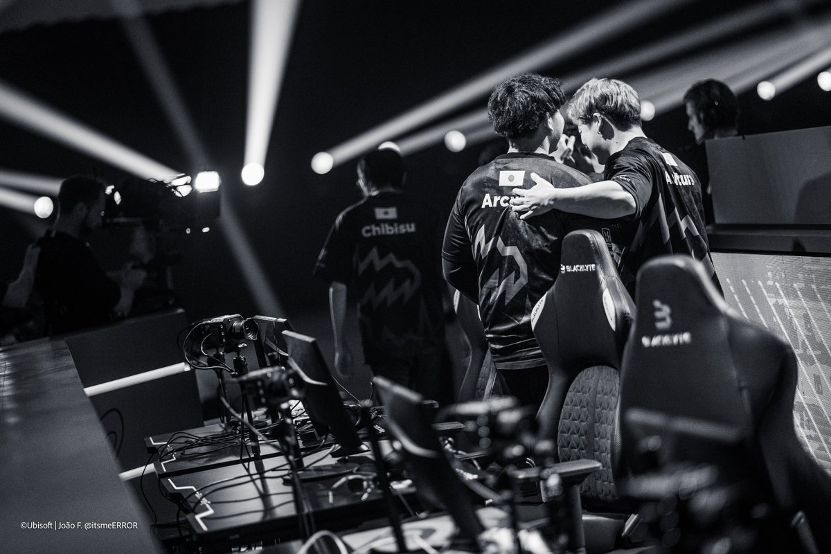 R6esports's tweet photo. Ready to make history 🇯🇵 https://t.co/irdVrfSkAS