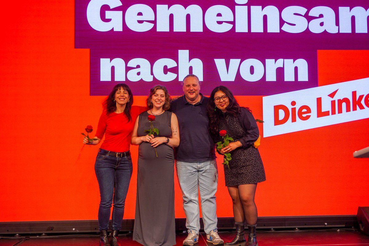 Die Linke Berlin (@dielinkeberlin) on Twitter photo Wir gratulieren unseren neuen stellvertretenden Landesvorsitzenden 👏 <a href="/ElifEralpBerlin/">Elif Eralp</a>, Martha Kleedörfer, <a href="/MartinNeise/">Martin Neise</a> und <a href="/buyan_tugs/">Ongoo Buyanjargal 💯🚩</a> #linkelpt 🚩 Wir gratulieren unseren neuen stellvertretenden Landesvorsitzenden 👏 <a href="/ElifEralpBerlin/">Elif Eralp</a>, Martha Kleedörfer, <a href="/MartinNeise/">Martin Neise</a> und <a href="/buyan_tugs/">Ongoo Buyanjargal 💯🚩</a> #linkelpt 🚩