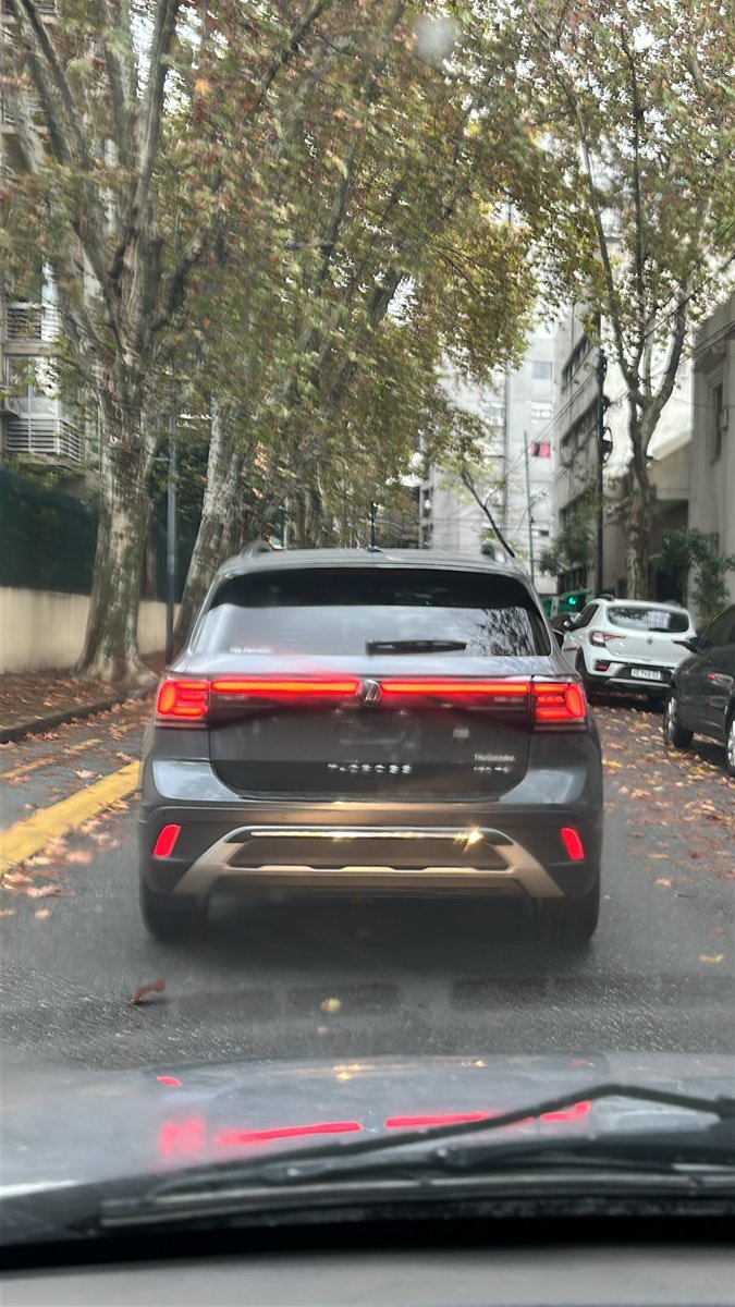 Pregunta ?!la onda es andar sin patente ? No pasa nada ! Por q no paro de ver vehículos! Es legal ?en CABA todo bien  

#ciudad
#caba