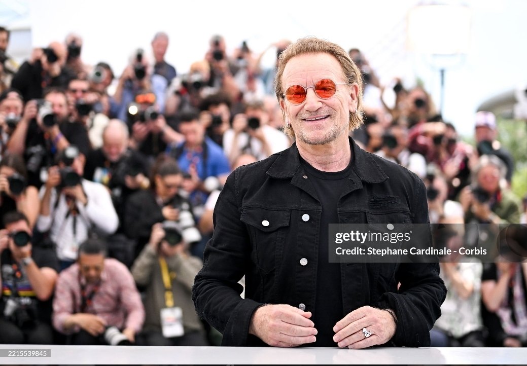 daniDpVox's tweet photo. #Bono at the photocall #FestivaldeCannes2025
(17 may 2025)
Ph.©V.Hache , © SAMEER AL-DOUMY, ©S.Cardinale
#U2 #U2NewsIT #BonoSurrender #StoriesofSurrender https://t.co/neN4x5rdeu