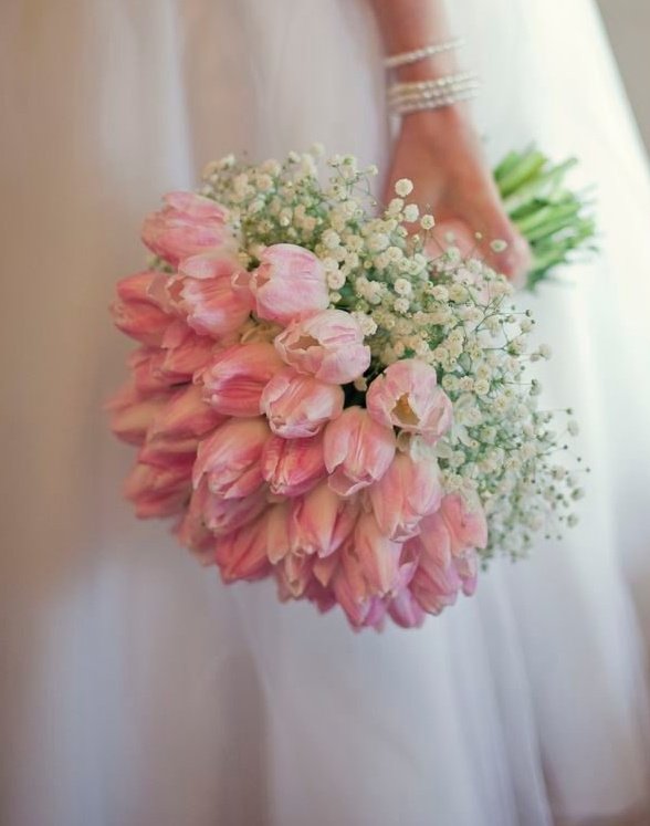 #بوح_الخاطر
#مساء_الخير_والسعاده 
#بس_حبيت_اقول 

الإنسان يشبه مايحب وأنا أحب الورررررد..⚪️

                                               🤍🕊#الفجر

#مساكم_ورررررد  🌺🌸🌸🌺