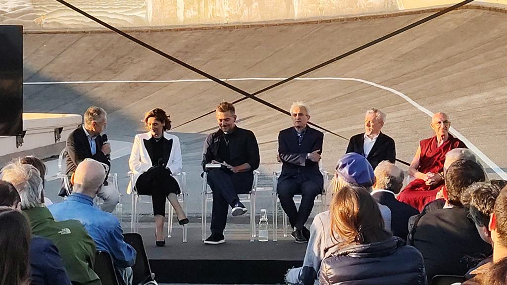 BookBlogSaloneLibro tweet media