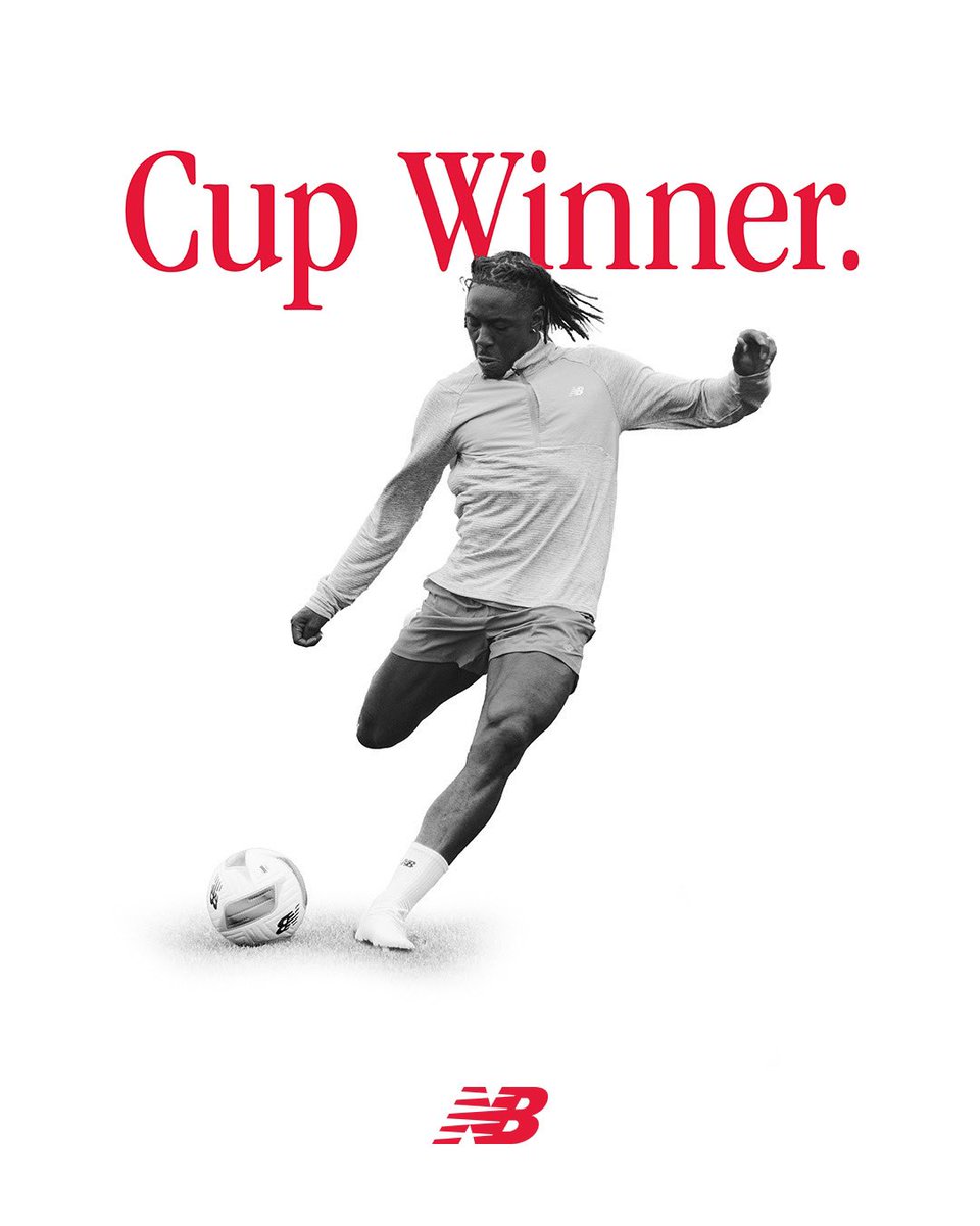 Eberechi Eze delivers football’s most historic trophy to Selhurst, for the first time ever.