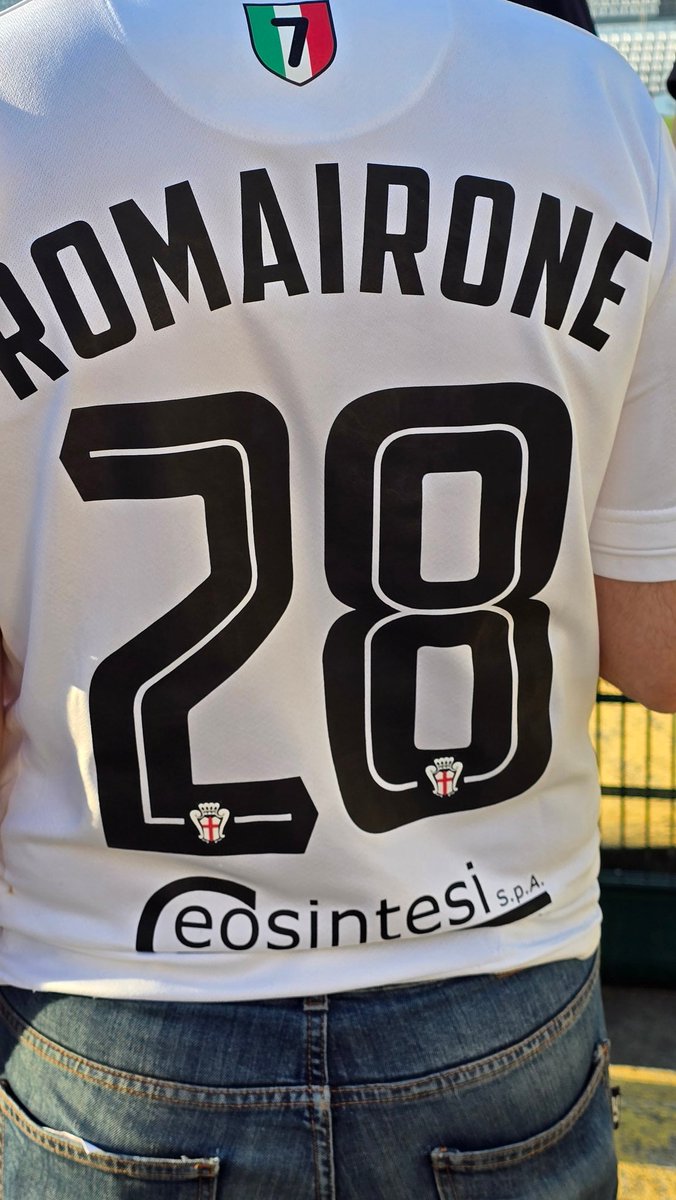 PRO VERCELLI-PRO PATRIA 1-0.
DECIDE IL GOL DI ALESSANDRO ROMAIRONE.
I LEONI DI MISTER GARDANO CONSERVANO LA SERIE C. DEDICA A CAPITAN GIANMARIO COMI (CHE STA BENE♡) #SerieCNow #ProVercelli #salvezza #LegaPro