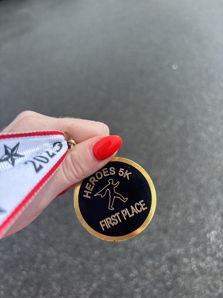 🏃‍♀️ Got my first “trophy” of the season on some slick road conditions 🏃‍♀️