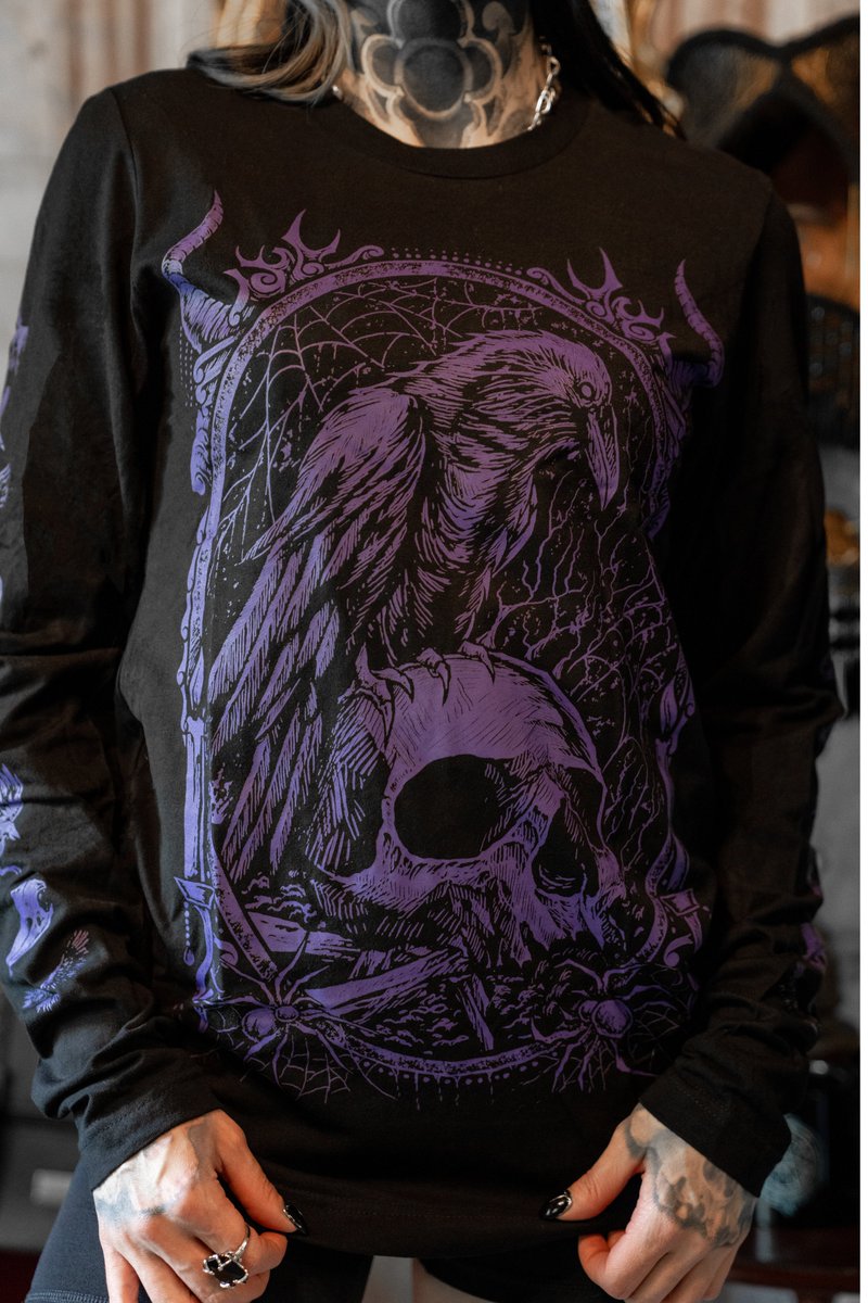 VampireFreaks's tweet photo. Would you wear our Quoth the Raven T-shirt in Purple in Long Sleeve?

📷 @countessmanor

#Goth #Raven #QuothTheRaven #LongSleeveGothShirt #SpookyStyle #VampireFreaks https://t.co/pNYVDbtdpg