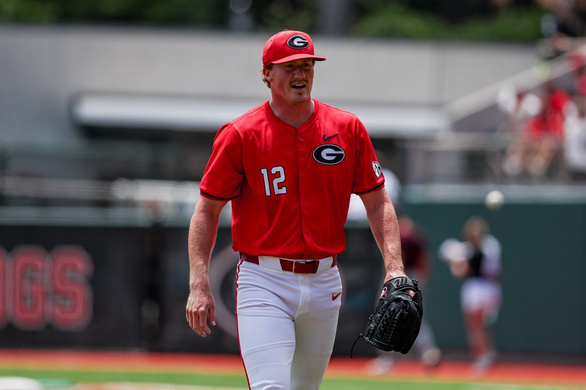 BaseballUGA's tweet photo. A new mustache has entered the villa 🤳🏝️

@LeightonFinley went six innings with seven strikeouts this afternoon.

#GoDawgs https://t.co/2WlZ5wMzCp