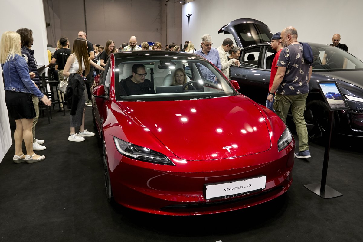 automobilebcn's tweet photo. Damos por finalizado el penúltimo día en #AutomobileBarcelona… ¡y qué jornada! 😍

Aún estás a tiempo de ver, probar y disfrutar de los coches de todas las marcas que han venido este año.

🎟️ Consigue tu entrada aquí: https://t.co/4GFtDPWv0G https://t.co/VEEklVSuBS