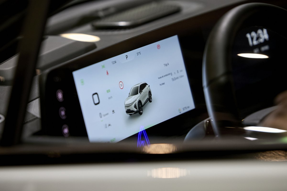automobilebcn's tweet photo. Damos por finalizado el penúltimo día en #AutomobileBarcelona… ¡y qué jornada! 😍

Aún estás a tiempo de ver, probar y disfrutar de los coches de todas las marcas que han venido este año.

🎟️ Consigue tu entrada aquí: https://t.co/4GFtDPWv0G https://t.co/VEEklVSuBS