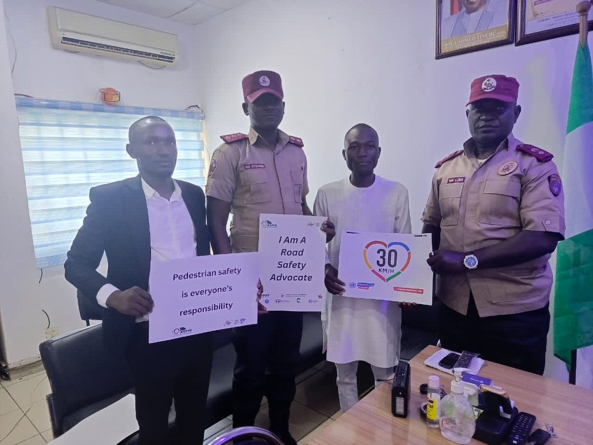 ng_asphi1's tweet photo. As part of our ongoing commitment to road safety and in commemoration of the 8th UN Global Road Safety Week, the ASPHI team visited the Dutse Alhaji Unit Commander of the Federal Road Safety Corps in Abuja yesterday, https://t.co/E5yOI86YI2
