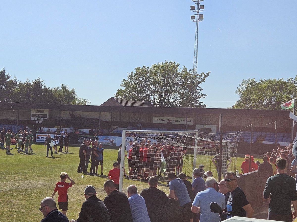 hazzalad tweet media