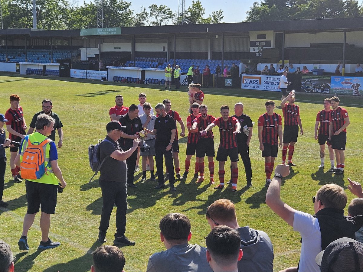 hazzalad tweet media