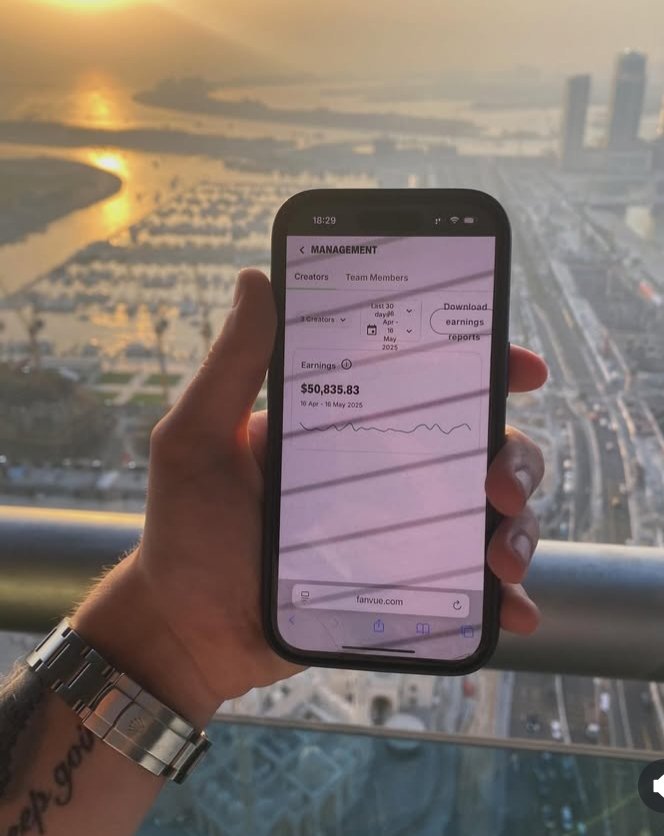 offcomfortzone's tweet photo. "Success demands focus and sacrifice. With the right strategy, wealth is possible—but only if you’re willing to grind, stay disciplined, and leave your comfort zone behind." 
#dubai https://t.co/UrxraoxSrp