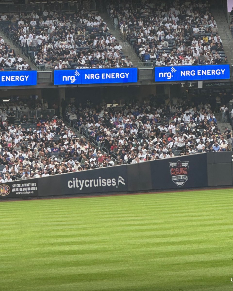 TheVacationDR's tweet image. Love seeing that @citycruises brand in @Yankees stadium! This is a huge weekend with the #SubwaySeries in the Bronx! #CityCruises is a proud partner of the #Yankees!