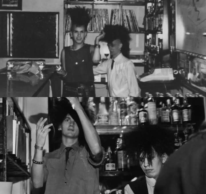 vampirelovedark's tweet image. Un bar clandestino de la CDMX + Caifanes, Café Tacvba y Maldita Vecindad, da como resultado TUTTI FRUTTI: EL TEMPLO DEL UNDERGROUND (Laura Ponte y Álex Albert, 2022). 🤘
Llega a Cineteca Nacional 🔴 y Cineteca de las Artes 🟣 un documental que plasma el lugar de encuentro