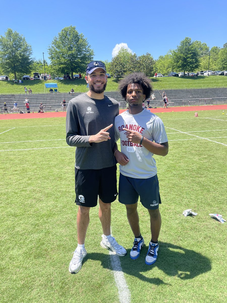 Had a great camp today at Roanoke! <a href="/CoachB_Randall/">Coach Bryan Randall</a> <a href="/Coach_Armstrong/">Jack Armstrong</a> <a href="/BryanStiney/">Coach Stiney</a> <a href="/CoachRamey_/">Gary Ramey Jr.</a>