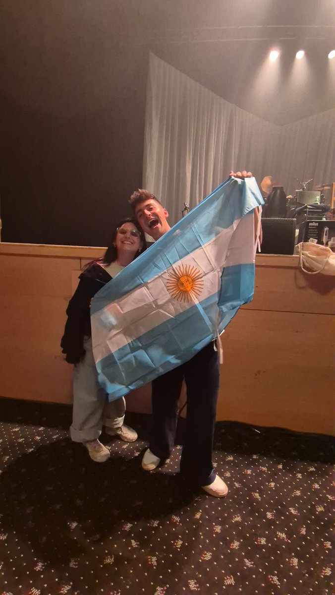 fl0wercande's tweet photo. SE LOGRÓ https://t.co/yUJ8Rvqjfo