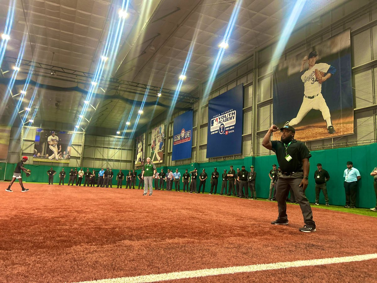 MLBUmpCamps's tweet photo. 🔥𝘿𝙚𝙚𝙥 𝙞𝙣 𝙩𝙝𝙚 𝙝𝙚𝙖𝙧𝙩 𝙤𝙛 𝙏𝙚𝙭𝙖𝙨
With our largest May attendance in history, today’s MLB Umpire Camp in Dallas rocked it! Three camps left in 2025 to start your journey toward becoming Major League Umpire. 

🗣️ 𝙃𝘼𝙍𝙏𝙁𝙊𝙍𝘿…..you’re next❗️
https://t.co/QmtBeNnde6
#itstartshere