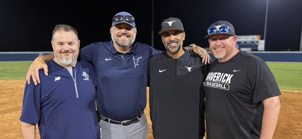 JBoynton21's tweet image. Thankful for the many years of friendships with these 3 guys! We go back to 2008! Really appreciate them always being there to support not only me but our team! #Mav4life #OneAC #Brothers